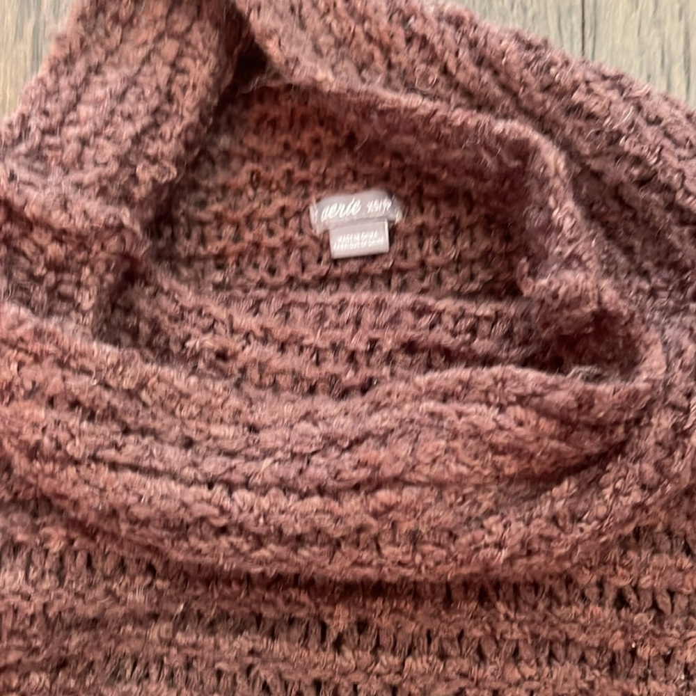 Bundle of Aerie fall sweaters - Picture 4 of 8